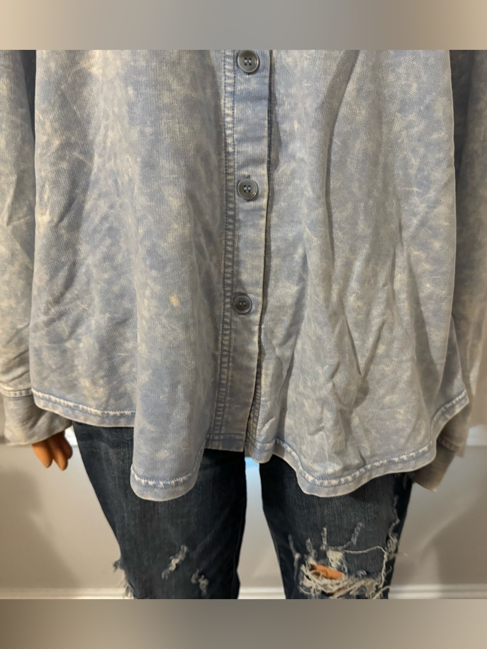 Great Jane & Delancey size L blue knit button up long sleeve shirt new - Picture 3 of 6